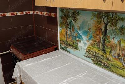 Vand garsoniera 12m2 gara,baie ,hol, camera,pre? negociabil 14.500 euro - 4