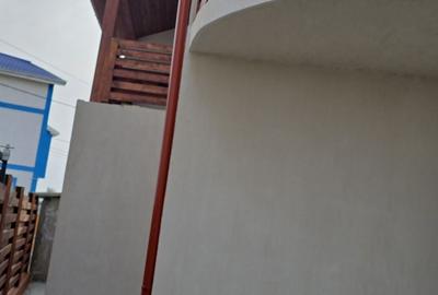 Casă cu 4 camere în Central - 6