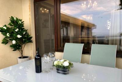 Apartament cu 3 camere decomandat în Mamaia