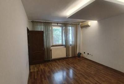 De inchiriat Vila 8 Camere, Romana sect 2 - 6