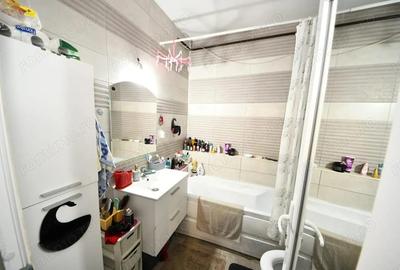 De vanzare casa cu 3 apartamente + anexa 75 mp, Comision 0% - 7