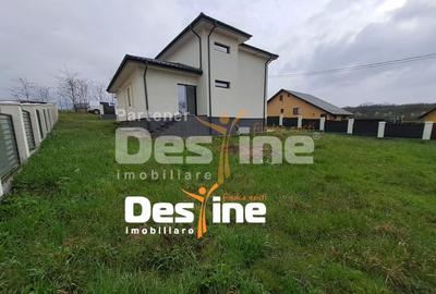 Casă individuală cu 4 camere cu Canalizare în Ciurbești - 3