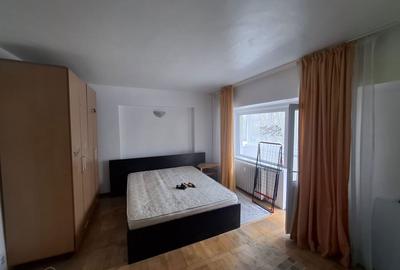 Garsonieră decomandată în Valea Adâncă - 2