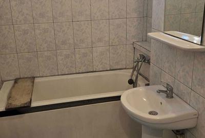 Apartament cu 3 camere semidecomandat în Central - 3