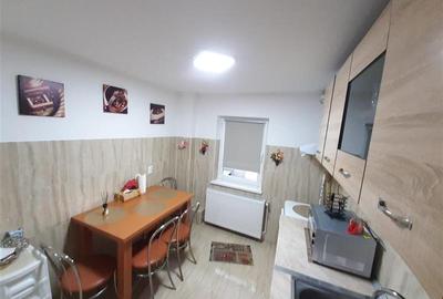 Apartament cu 2 camere decomandat, mobilat în Pelican - 12