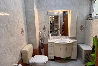 Casă cu Canalizare în Unirii - 12