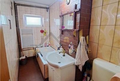 Apartament 2 camere, semidecomandat, Et.3 ,54 mp+centrala - ZONA DAMBOVITA - 10