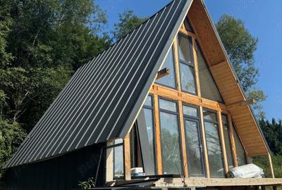 Casă cu 4 camere în Unirea - 1