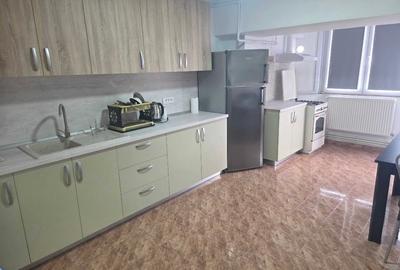 Apartament cu 2 camere decomandat în Trocadero - 5