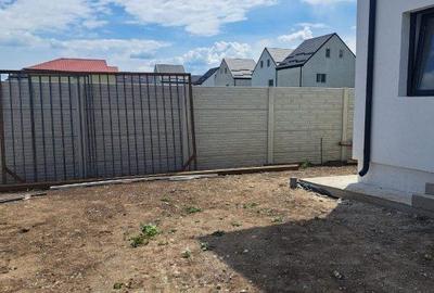 Casă cu 5 camere cu Teren 300 Mp în Central