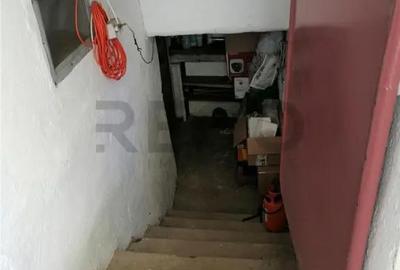 Casă cu 6 camere cu Teren 350 Mp în Central - 7