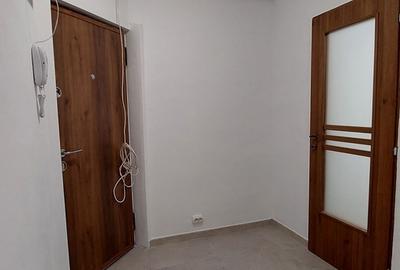 Chisinau, statia Pictor Harlescu, bloc stradal, reabilitat - 14