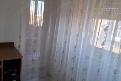 Apartament cu 4 camere decomandat în Central - 2