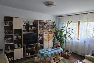 Ocazie!!! Apartament trei camere decomandate, Inel 2-Eliberarii et 3/4, balcon Ocazie!!! Apartament trei camere decomandate, Inel 2-Eliberarii et 3/4, balcon - 3