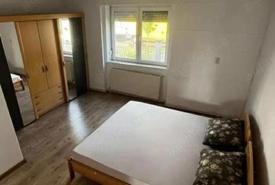Casă cu 3 camere cu Teren 360 Mp în Central - 1