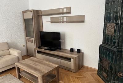 Apartament cu 3 camere semidecomandat, mobilat în Cotroceni