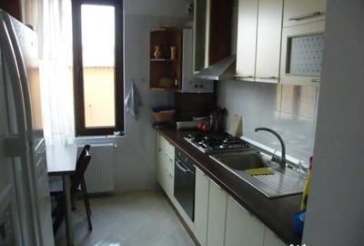 Casă cu 4 camere în Central - 10