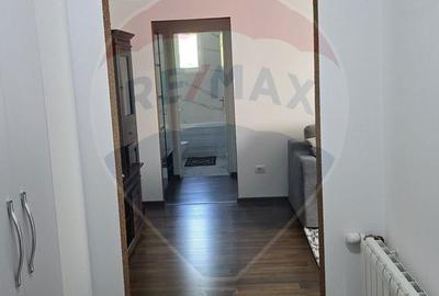 Apartament cu 3 camere în Central - 2