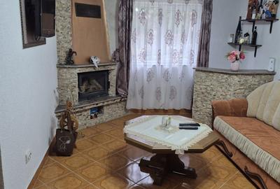 Casă cu 4 camere în Poiana - 4