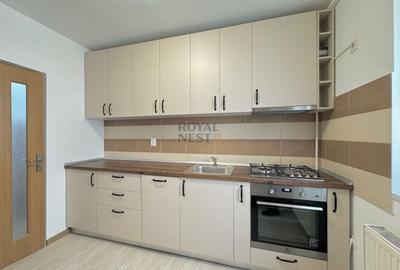 Apartament cu 2 camere decomandat în Tractorul - 4