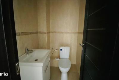 Apartament cu 3 camere în Central - 1