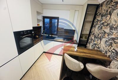 Apartament cu 4 camere decomandat, mobilat în Central - 34