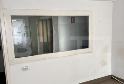 Spațiu comercial, de 102 mp, în Central - 3