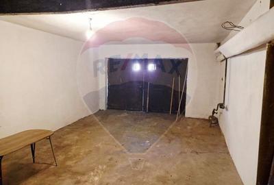 Casa / Vila  str. Ana Ipatescu S+P+1 , 5 camere , teren - 252 mp - 20