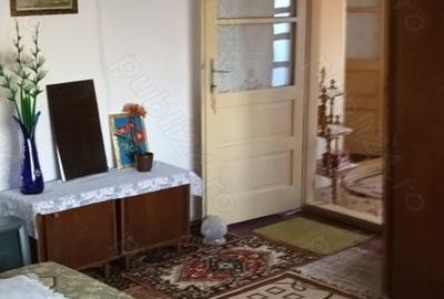 Casă cu 4 camere în Central - 1