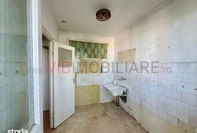 Apartament cu 2 camere semidecomandat în Grivița