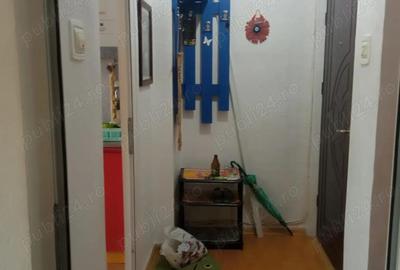 2 semidecomandate,Micro 16 - 4