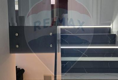 Casă cu 5 camere cu Teren 150 Mp în Central - 8