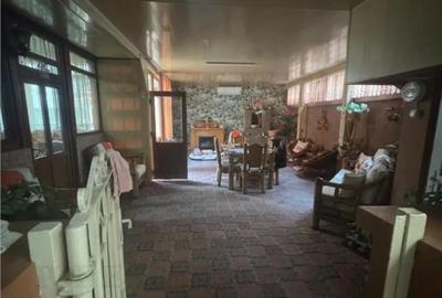 Apartament cu 3 camere decomandat în Central - 11