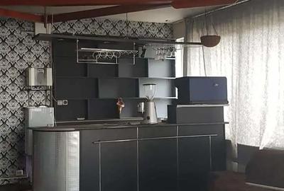 Spațiu comercial, de 160 mp, în Central - 1