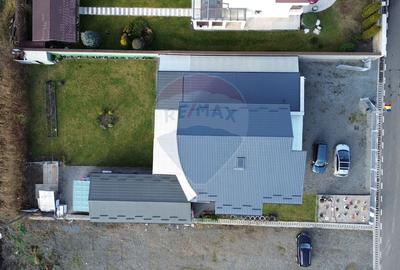 Casă individuală cu 7 camere cu Garaj în Chinteni - 2