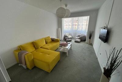 Apartament cu 3 camere decomandat în Central - 1