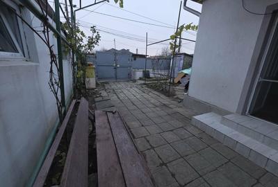 Casă cu 4 camere cu Teren 463 Mp în Central - 1