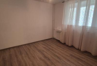 Apartament cu 4 camere decomandat în Drumul Taberei - 11