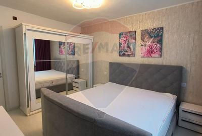 Apartament cu 3 camere semidecomandat, mobilat în Micro 19 - 5