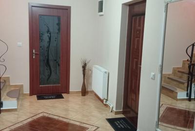 Casă cu 4 camere în Cândești - 3