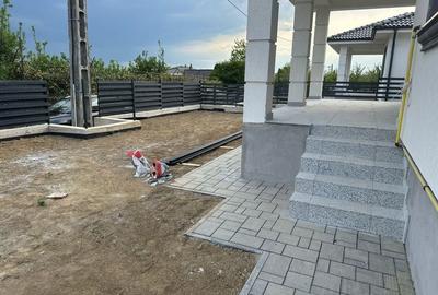 Casă cu 4 camere în Central