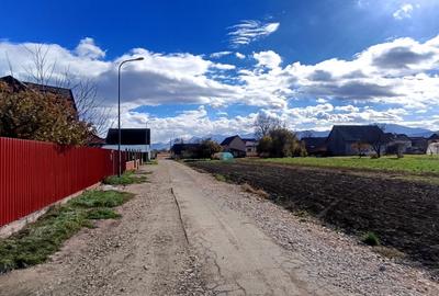 Lot de teren provenit din gradina unei case din centrul cartierului Stupini - 1