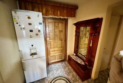 Apartament cu 3 camere decomandat în Micro 14 - 4