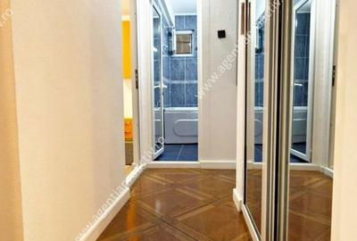 Apartament cu 2 camere decomandat în Micro 20