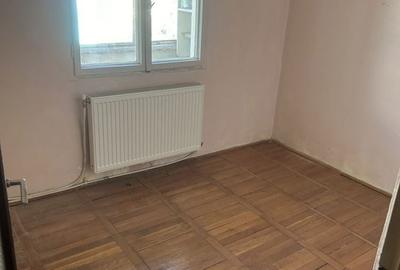 Apartament cu 4 camere decomandat în Central - 8