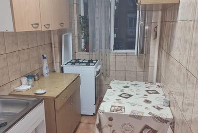 Apartament cu 2 camere semidecomandat în Central - 3