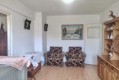 Apartament cu 3 camere semidecomandat în Frumușița - 2