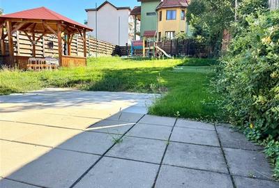 De inchiriat Spatiu 200 mp, curte 250 mp  in zona Iulius Mall - 10