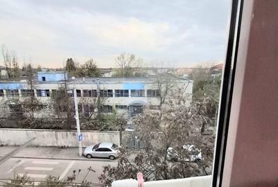 Garsonieră decomandată în Exterior Vest - 4