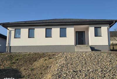 Casă cu 4 camere cu Teren 500 Mp în Central - 3